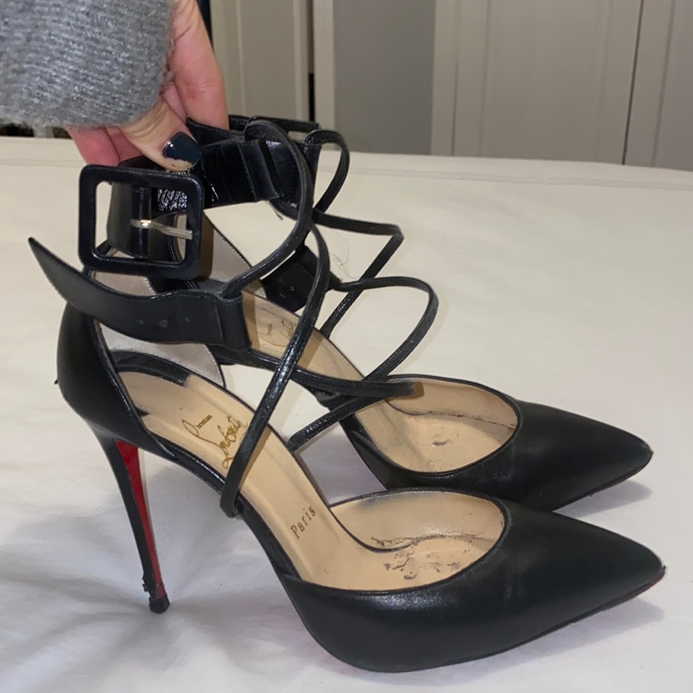 Christian louboutin pumps